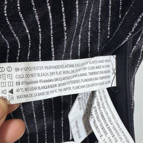 Forever 21 Womens Velvet Black Off the Shoulder Crop Top Sz Medium Striped - Picture 6 of 6